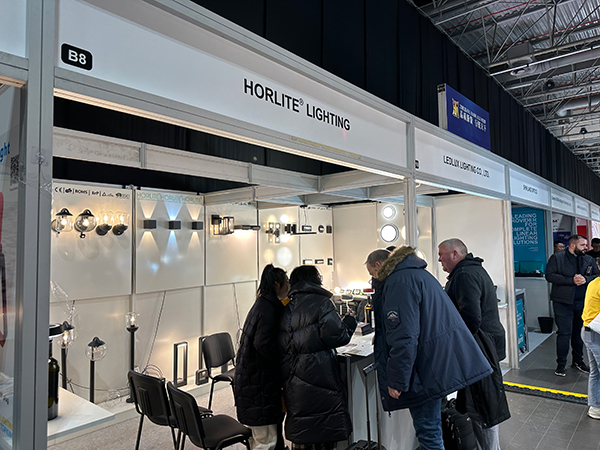 Du 15 au 18 mars 2023, participation au salon de l'éclairage de Varsovie en Pologne
